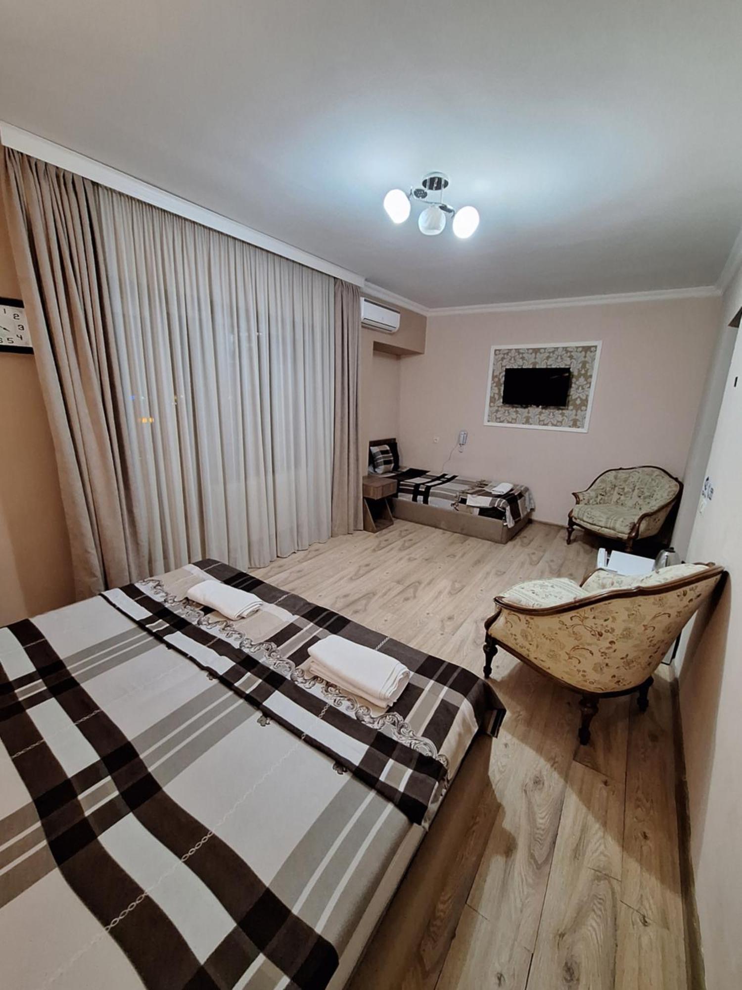 Hotel Grand Tbilisi Exterior photo